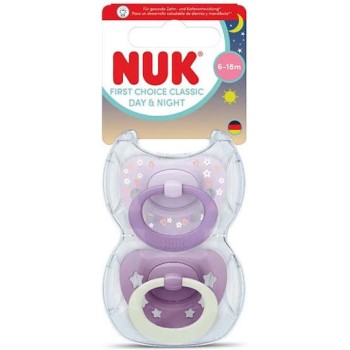 NUK First Choice Classic Day & Night – Ορθοδοντικές Πιπίλες Σιλικόνης με Θήκη Μεταφοράς & Αποστείρωσης για Βρέφη 6-18 Μηνών (2 τεμάχια)