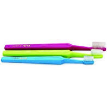 Tepe Select Compact Soft Toothbrush τυχαία επιλογή χρώματος